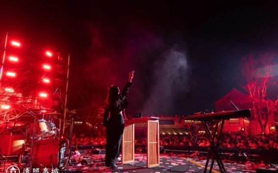 错峰旅游，立夏狂欢：在清照泉城享受专属的LIVE之夜