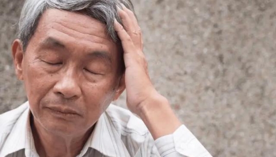 一盘家常菜，61岁男子后半生都要透析！提醒：这几种菜需要先焯水