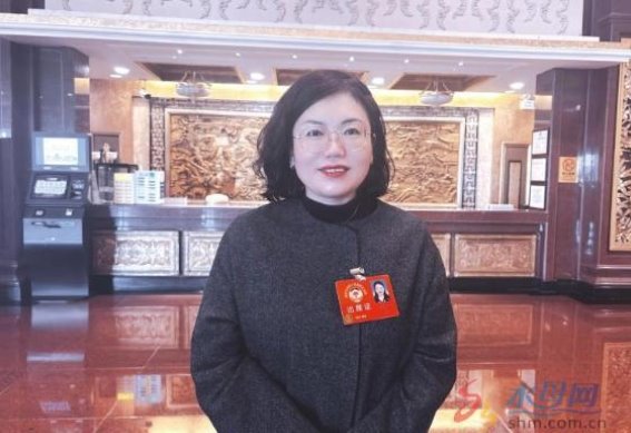 推动葡萄酒文化和旅游结合，发展烟台新产业