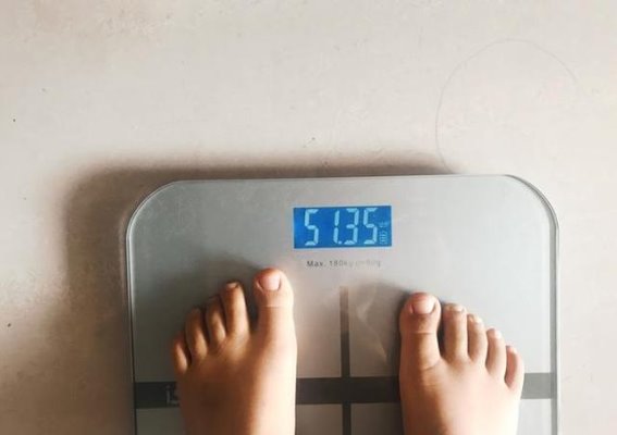 心脏健康与背部异常：警惕这三种症状的预兆