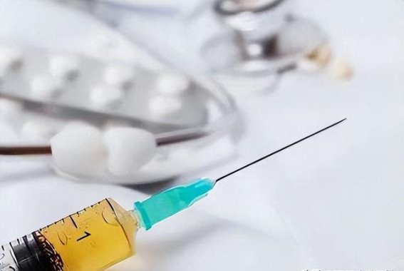62岁男子坚持五年半年打一针降脂针，健康恢复的背后