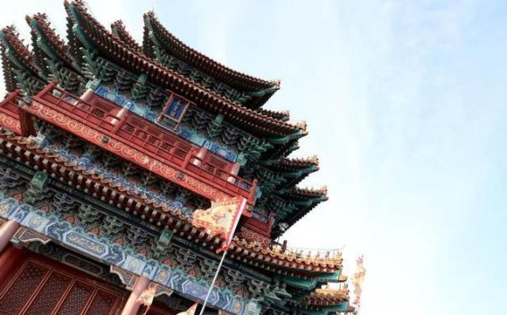 鸢飞之境沂山绿，生态文脉共生辉