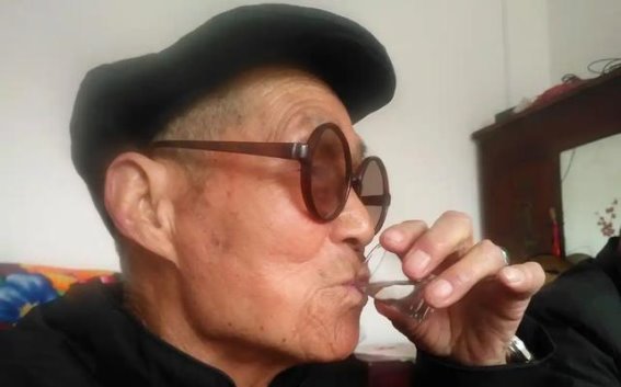 胰腺炎患者为何需避免外出做这3件事？医生的忠告你要听