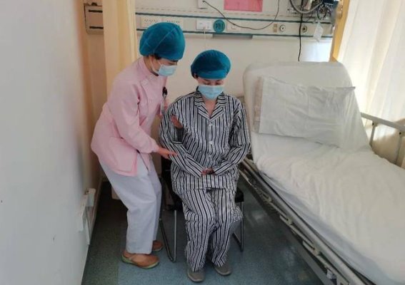 春暖花开，脑梗患者春季保健要谨慎：避免这些习惯