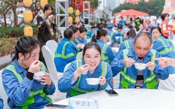 在羊城商圈邂逅上元千灯盛宴