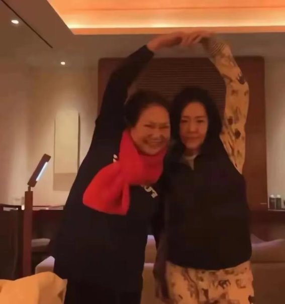 大S离世背后的不幸时光线，悔恨难掩