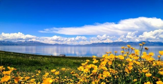 赛里木湖环湖自驾，一路美景让心灵得到治愈