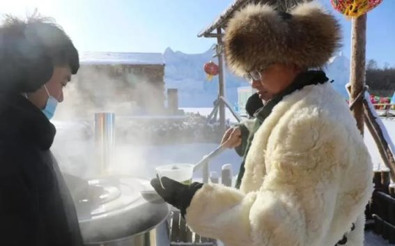 净月潭冬捕：冰雪湖畔的传统渔猎魅力