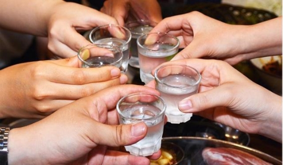 肝脏健康警报：这些食物要谨慎，避免加重肝脏负担