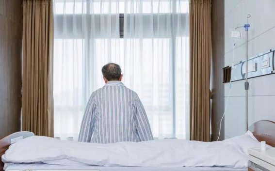 长寿的秘诀：90岁老人55岁后放弃的4个生活习惯